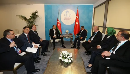 ​Azərbaycan Prezidenti Türkiyənin baş naziri ilə görüşüb