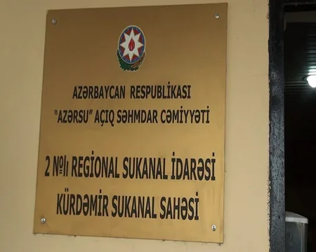 Kürdəmirin mərkəzi küçəsinin mövsümi qonaqları: yayda üfunət, qışda sel suları - REPORTAJ