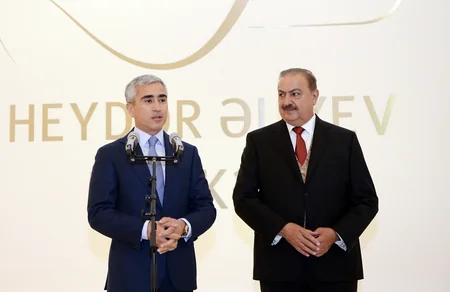 Heydər Əliyev Mərkəzində bəhreynli rəssamın “İlk qığılcım” adlı sərgisi açılıb