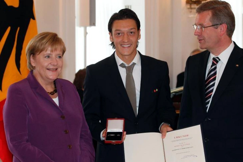 Mesut Özilə qarşı haqsızlıq: faşizmin təzahürü - ŞƏRH