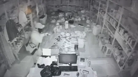 Bakıda ticarət mərkəzlərindən birindən oğurluq edən şəxs saxlanılıb