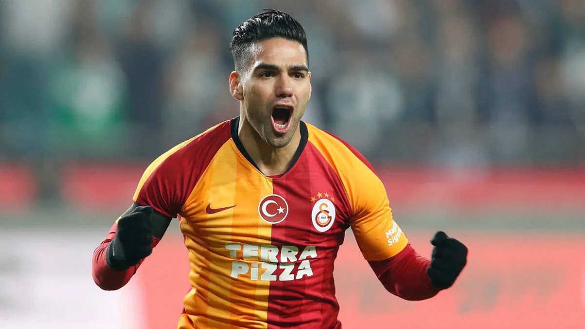 Qalatasaray Radamel Falkao ilə yollarını ayırıb