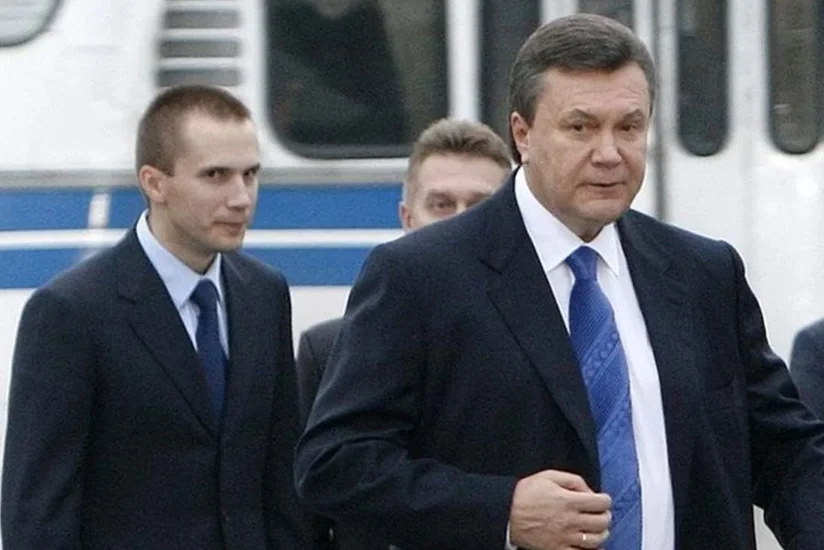 ЕС ввел новые санкции против Виктора Януковича и его сына