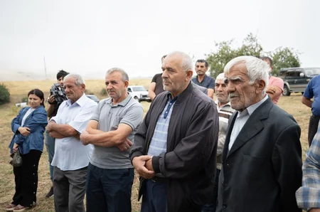 Lerikdə fermerlərlə taxıl biçininin təşkili barədə müzakirələr aparılıb