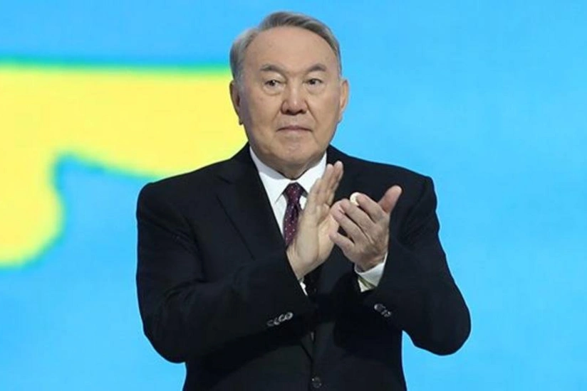 Nazarbayev hakim partiyanı seçkilərdə qələbə münasibətilə təbrik etdi