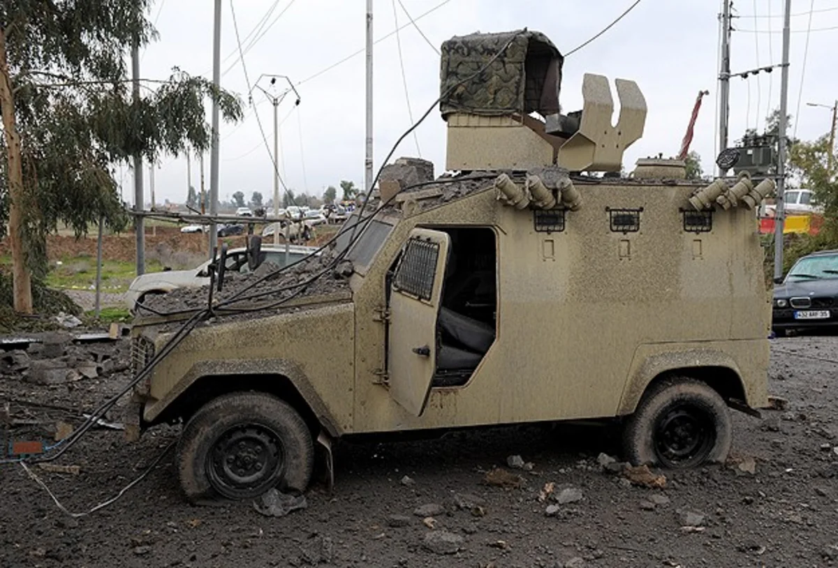 ​İŞİD silahlıları qəsəbəyə hücum edib, xeyli sayda ölən və yaralanan var