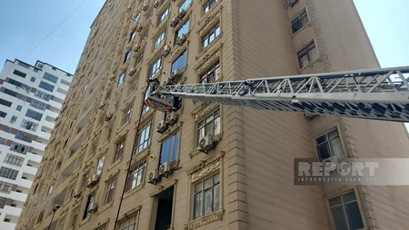 Bakıda çoxmərtəbəli binada yanğın olub, 8 nəfər təxliyə edilib - YENİLƏNİB