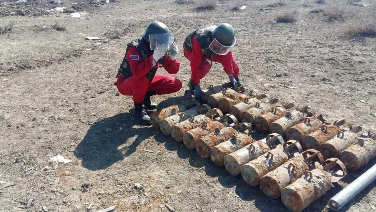 Yevlaxda 65 ədəd partlamamış hərbi sursat aşkar olunub - FOTO