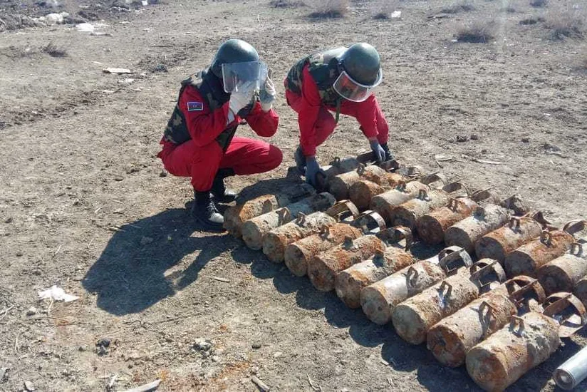 Yevlaxda 65 ədəd partlamamış hərbi sursat aşkar olunub - FOTO