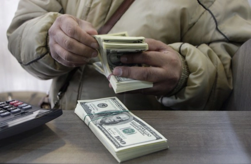 Bakı sakininə qarşı 165 min dollarlıq dələduzluq edilib