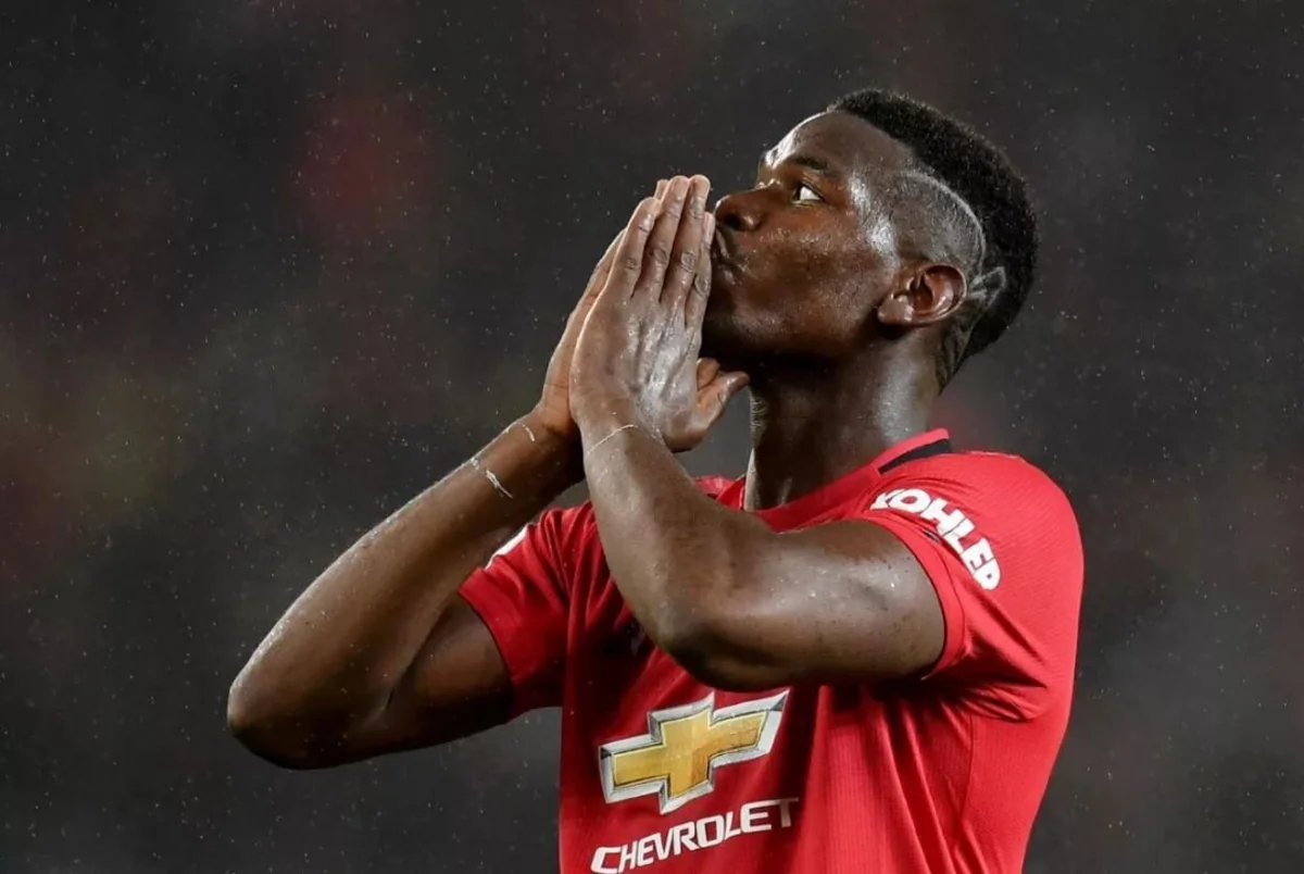 Mançester Yunaytedin oyunçusu koronavirusa görə pul yığır - FOTO