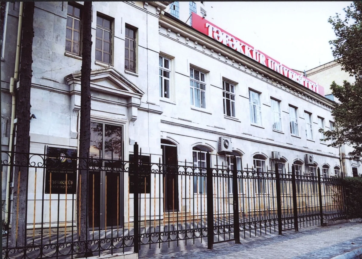 “Təfəkkür” Universitetinin fəaliyyəti dayandırılıb