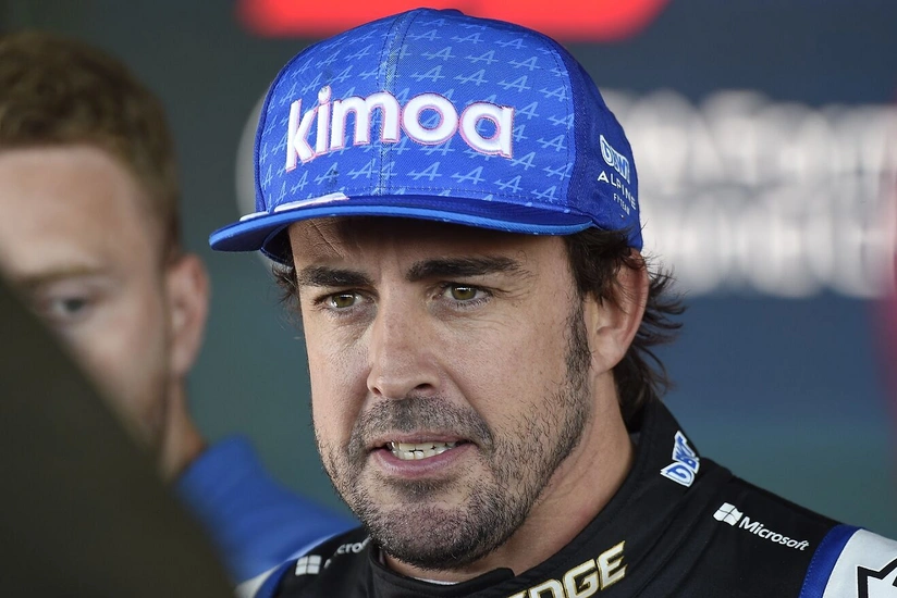 Alonso apologizes to Hamilton for calling him idiot