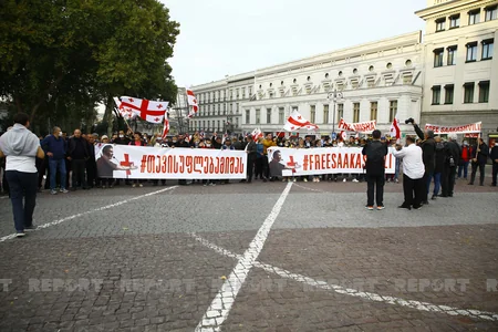 В Тбилиси завершился митинг сторонников Саакашвили