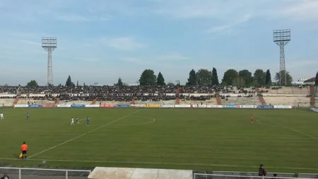 Kəpəz - Xəzər Lənkəran matçı başladıqdan sonra stadiona 5000-dək azarkeş havayı buraxılıb