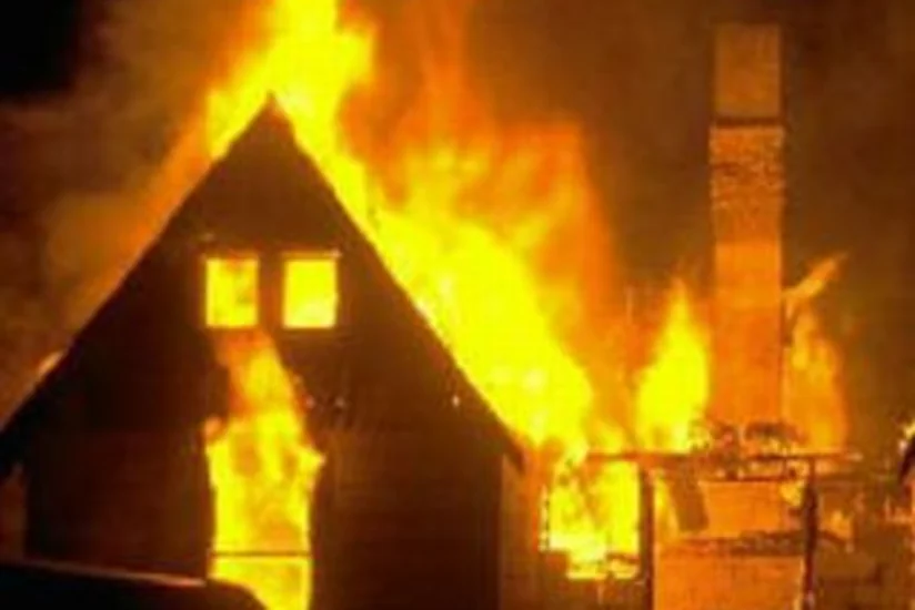 Ağcabədidə bərbərxana yanıb