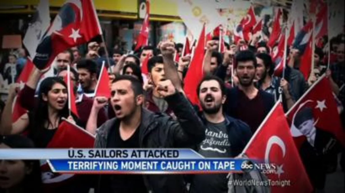 Türkiyə: etirazçılar ABŞ dənizçilərinə hücum edir