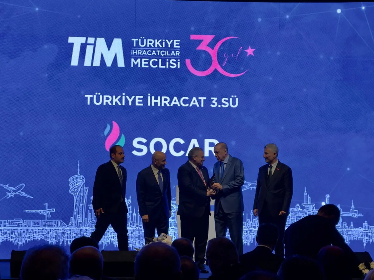 Prezident Rəcəb Tayyib Ərdoğan SOCAR-a mükafat təqdim edib
