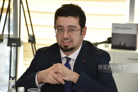 “Güney Azərbaycan məsələsi beynəlxalq mediada” adlı dəyirmi masa keçirilib