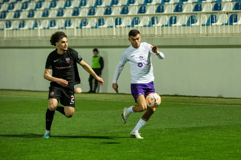 Azərbaycan millisinin futbolçusu Albaniya klubu ilə müqavilə bağlayıb