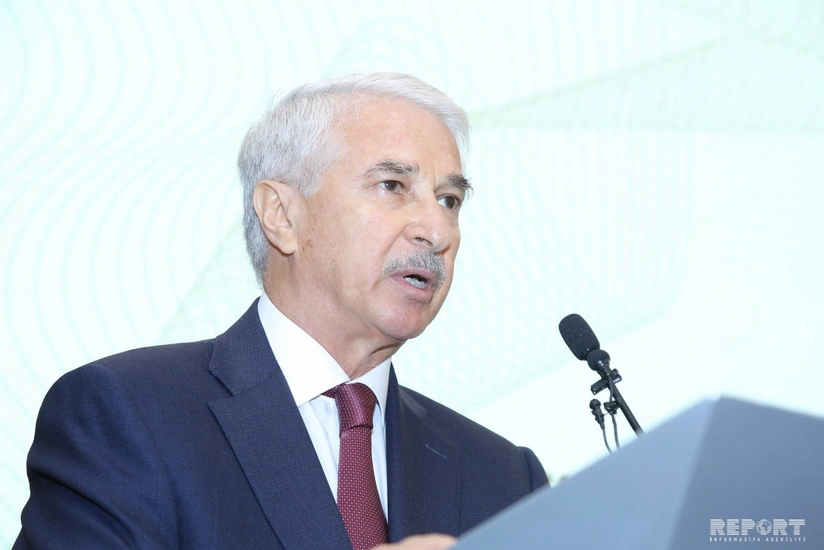 Sahib Ələkbərov: “İşçilər bizdən tez gedib tələb edirlər ki, maaşlarımızı verin”