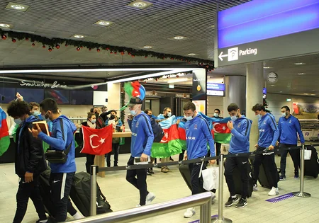 Millimiz Lüksemburqda belə qarşılandı