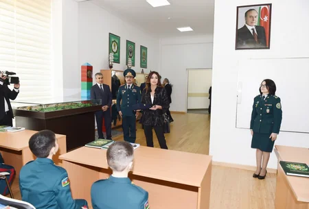 Birinci vitse-prezident DSX-nın Xüsusi Məktəbinin yeni tədris korpusunun açılışında iştirak edib