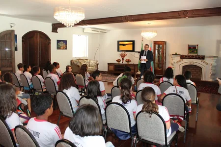 Braziliyalı məktəblilər Azərbaycanı tanıyırlar