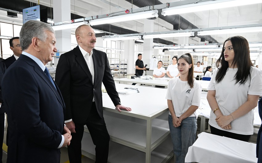 Президенты Азербайджана и Узбекистана ознакомились с деятельностью швейной фабрики Businesstex JV в Ханкенди