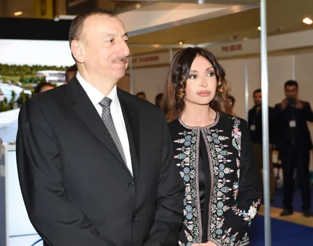 ​Prezident İlham Əliyev “AITF-2015” XIV Azərbaycan beynəlxalq turizm və səyahətlər sərgisi ilə tanış olub