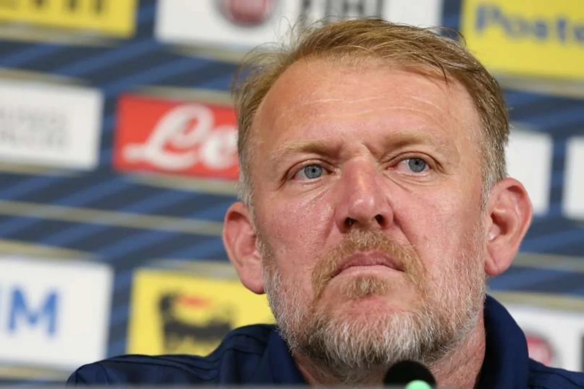 Robert Prosineçki Qarabağın sabiq qapıçısı ilə İbrahimoviçi səhv salıb - VİDEO