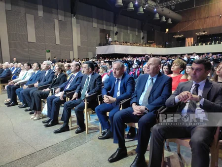 AzMİU tələbələrinin Məzun günü” keçirilib, 1720 nəfər məzun olub