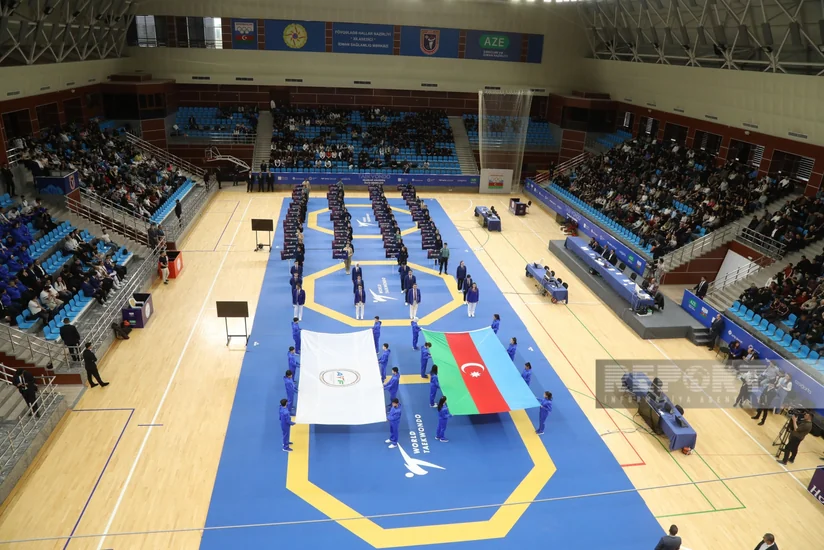 Kiçikyaşlı taekvondoçular arasında Azərbaycan birinciliyinin açılış mərasimi keçirilib