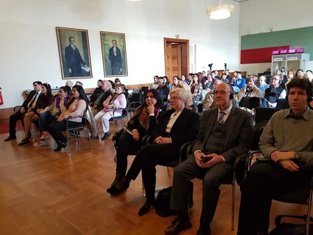 Berlində keçirilən konfransda alman alim Qafqazda erməni yalanlarına qarşı yeni faktlar açıqlayıb - FOTO