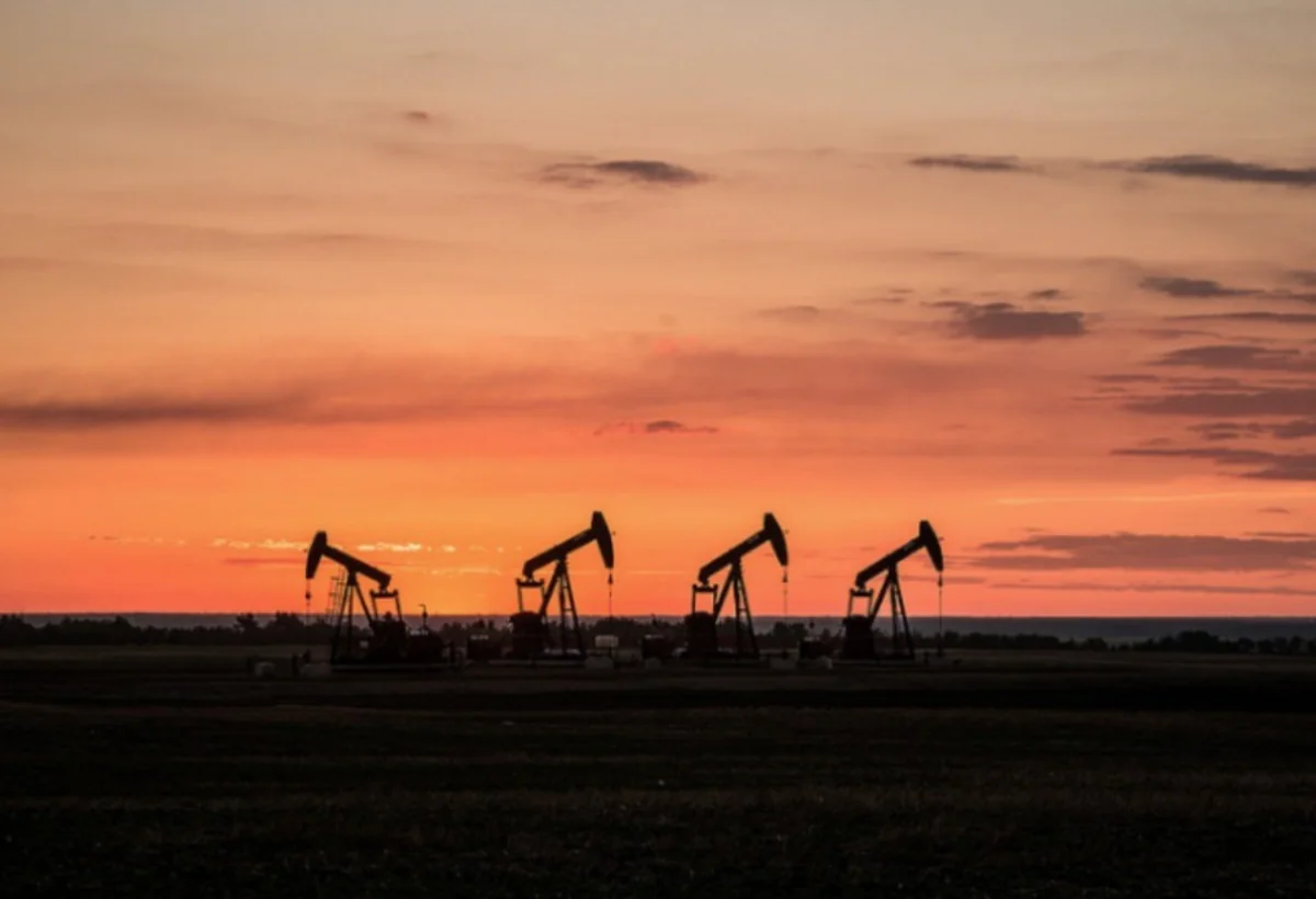 Rusiya ilin əvvəlindən neft hasilatını 1,4 faiz artırıb