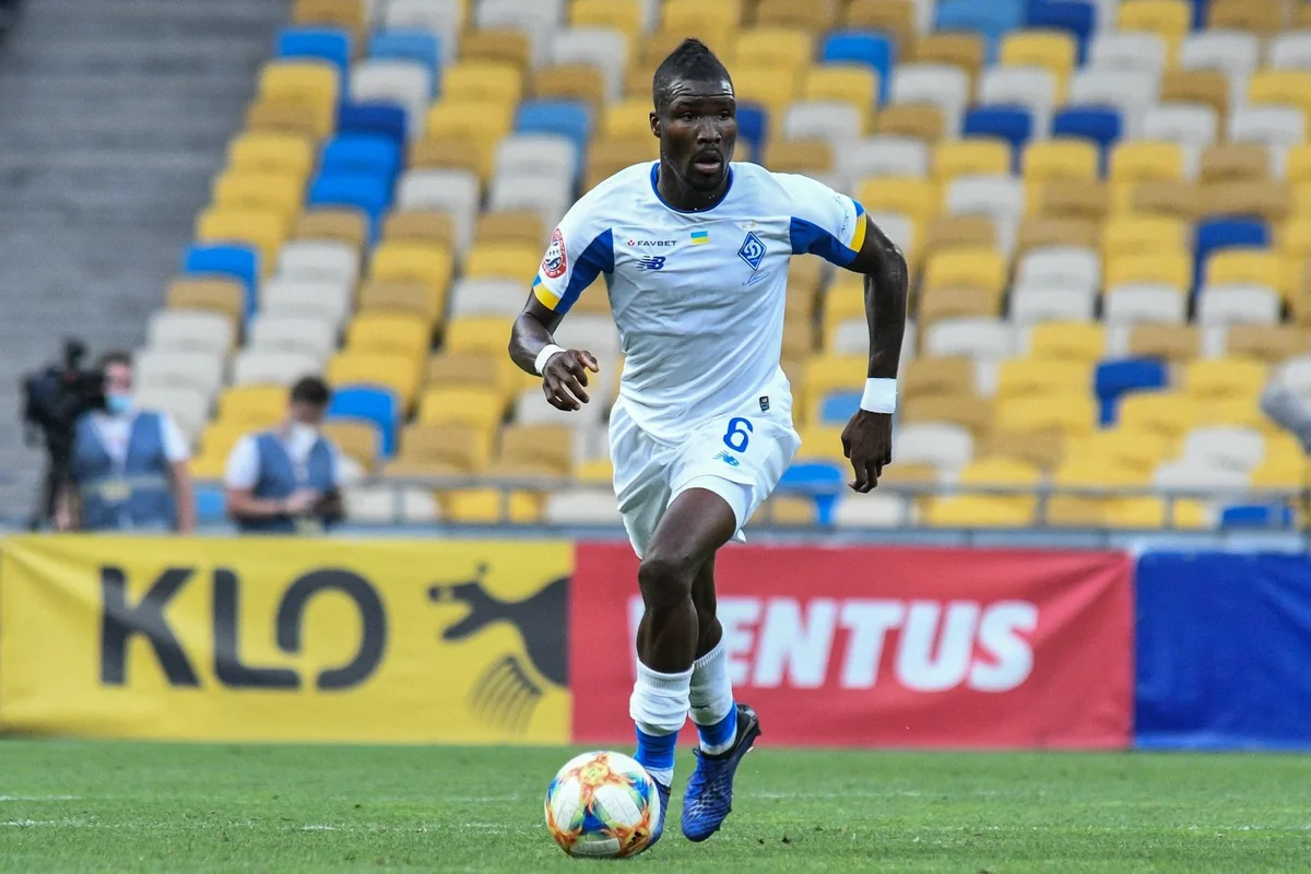 Kiyev “Dinamo”sunun sabiq futbolçusu “Araz-Naxçıvan”la müqavilə bağlayıb