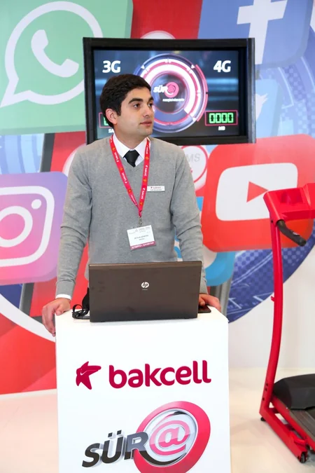 Bakcellin BakuTel 2016 stendində texnologiya, əyləncə və idman nümayiş olunur