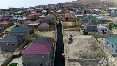 Lökbatanda ümumi uzunluğu 4 kilometr olan iki yol təmir edilir