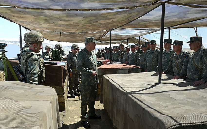 Baş Qərargah rəisi artilleriya bölmələrinin taktiki təlimini izləyib