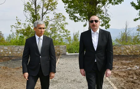 Ilham Aliyev visits Mir Mohsun Navvab Garabaghi's tomb in Jidir Duzu plain