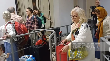 Over 100 foreigners evacuated from Iran to Azerbaijan in half day