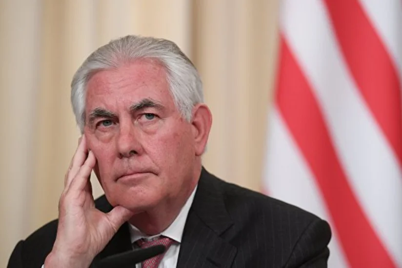 Тиллерсон обсудил с Порошенко отношения с Россией