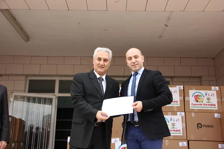 “Petkim”in dəstəyi ilə Əliağa bölgəsinin ibtidai məktəblərində aksiya keçirilib