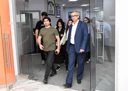“İnfoschool” bloger məktəbinin iştirakçıları Report İnformasiya Agentliyində olublar