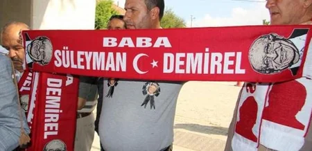 ​Süleyman Dəmirəl dəfn edilib