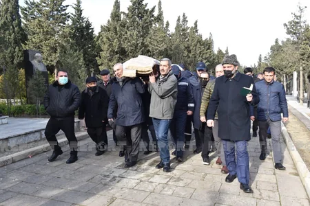 Tanınmış ictimai xadim Ramiz Abutalıbov dəfn olunub