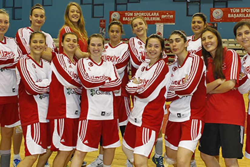 İstanbulda basketbol üzrə 20 yaşadak qızlar arasında keçirilməsi planlaşdırılan turnir təxirə salınıb