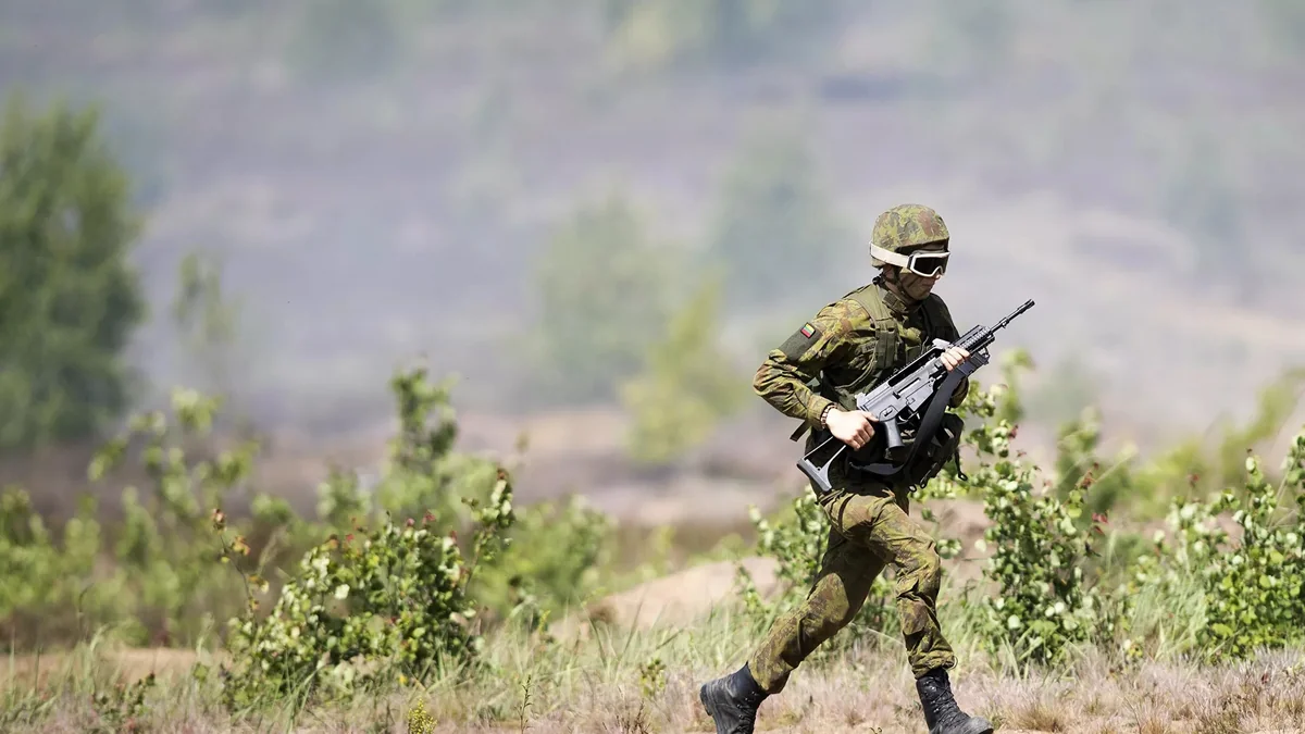 NATO Belarusla sərhəddə hərbi təlimlərə başlayıb