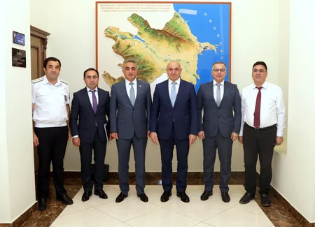 Anar Bağırov magistrantların dissertasiyalarının müdafiəsində iştirak edib