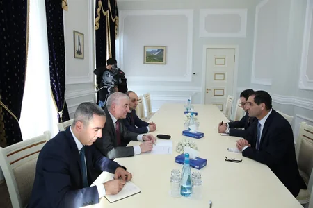 Məzahir Pənahov Türkiyənin Azərbaycandakı səfiri ilə görüşüb